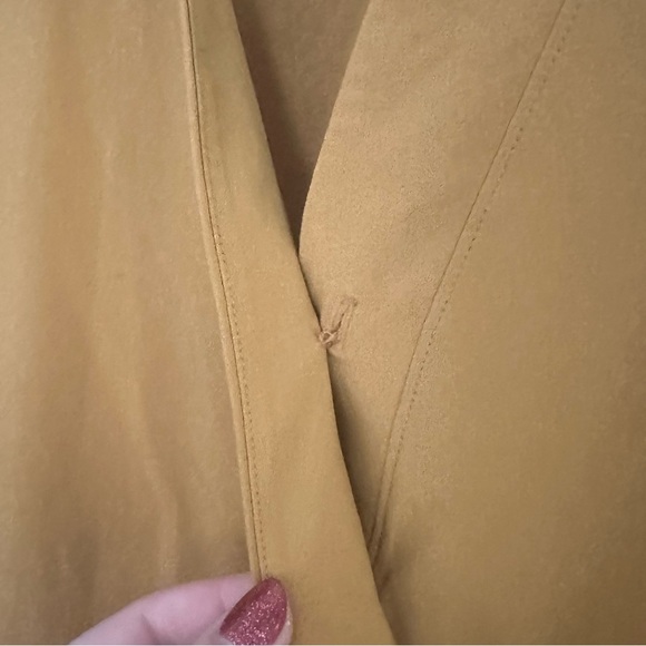 Athleta Marlow Gold Yellow Romper Size Extra Large - Picture 7 of 12